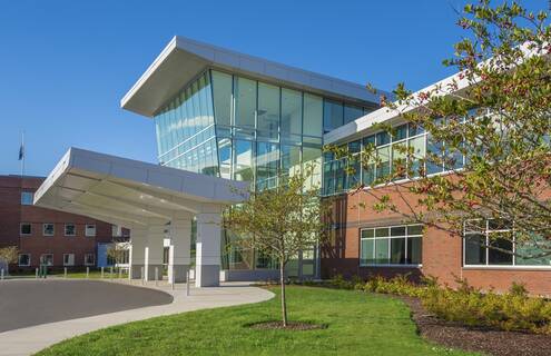 Dartmouth Hitchcock Clinics Manchester exterior shot